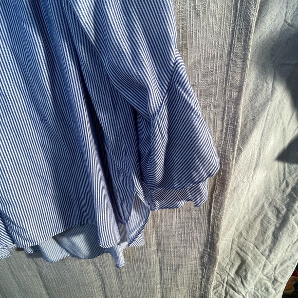 Navy/ wht striped ruffle sleeve top, bathing suit coverup - Picture 3 of 7